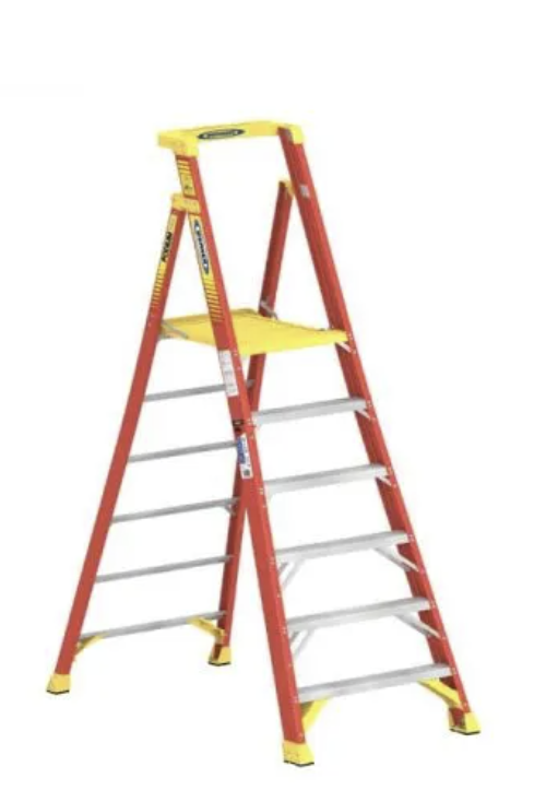 Werner 6 ft. Fiberglass Podium Step Ladder 12 ft. Reach 300 lbs. Type IA Duty Rating PD6206